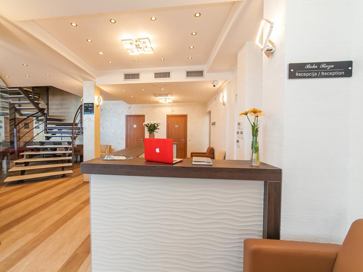 Hotel Bela Roza Bijela Zewnętrze zdjęcie